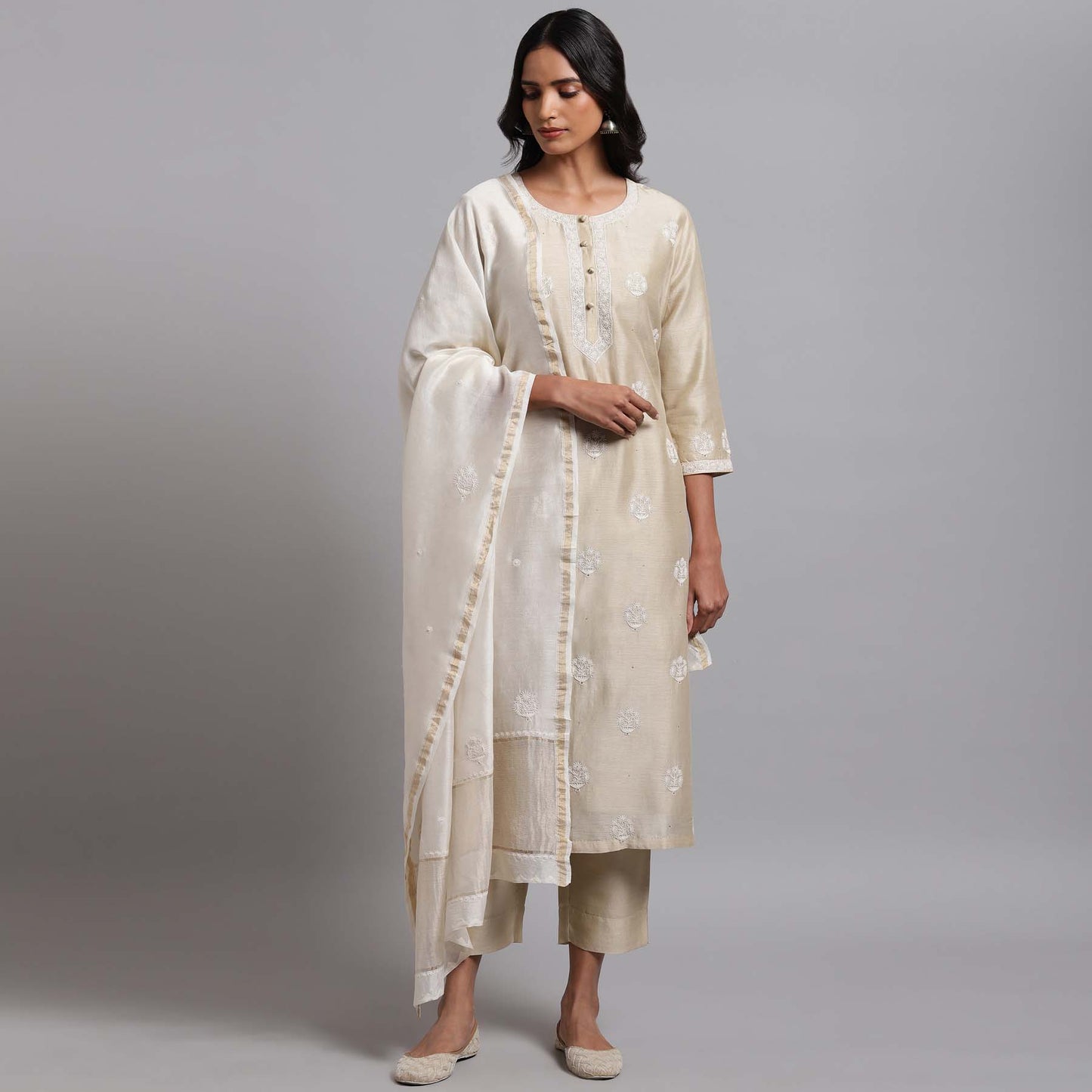 Chikankari Murri Bootis And Neckline Kurta