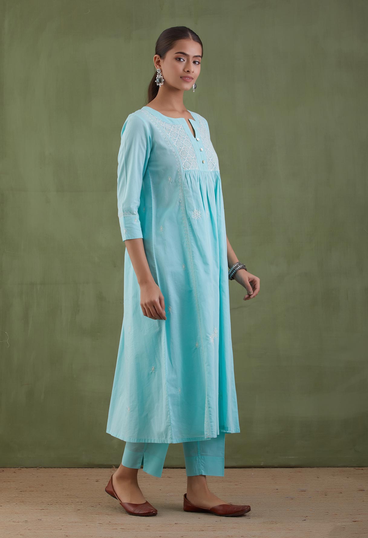 Firoza Chikankari Kurta Set