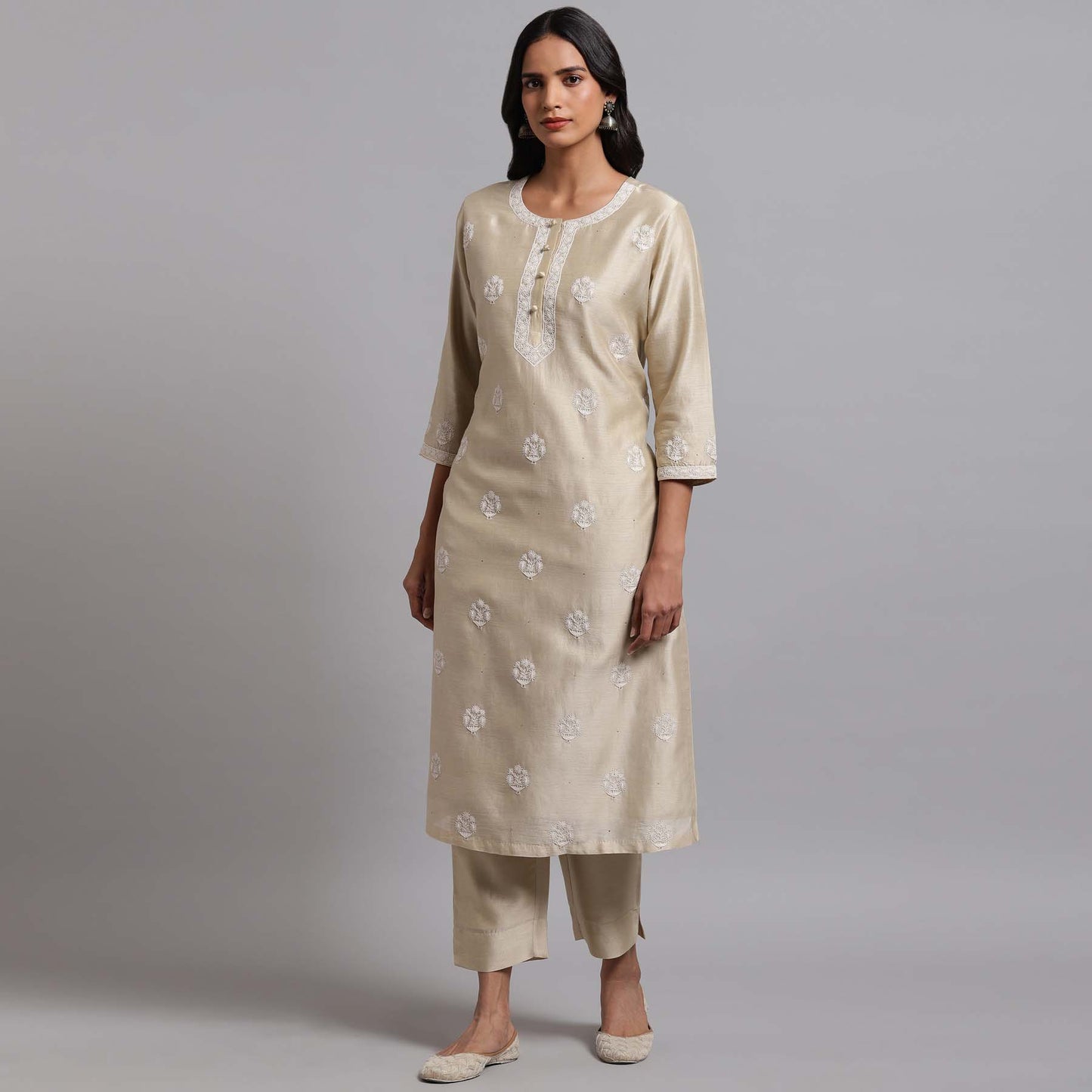 Chikankari Murri Bootis And Neckline Kurta