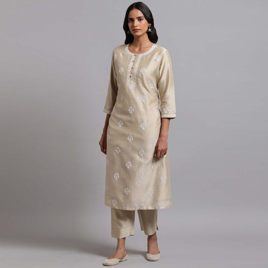 Chikankari Murri Bootis And Neckline Kurta