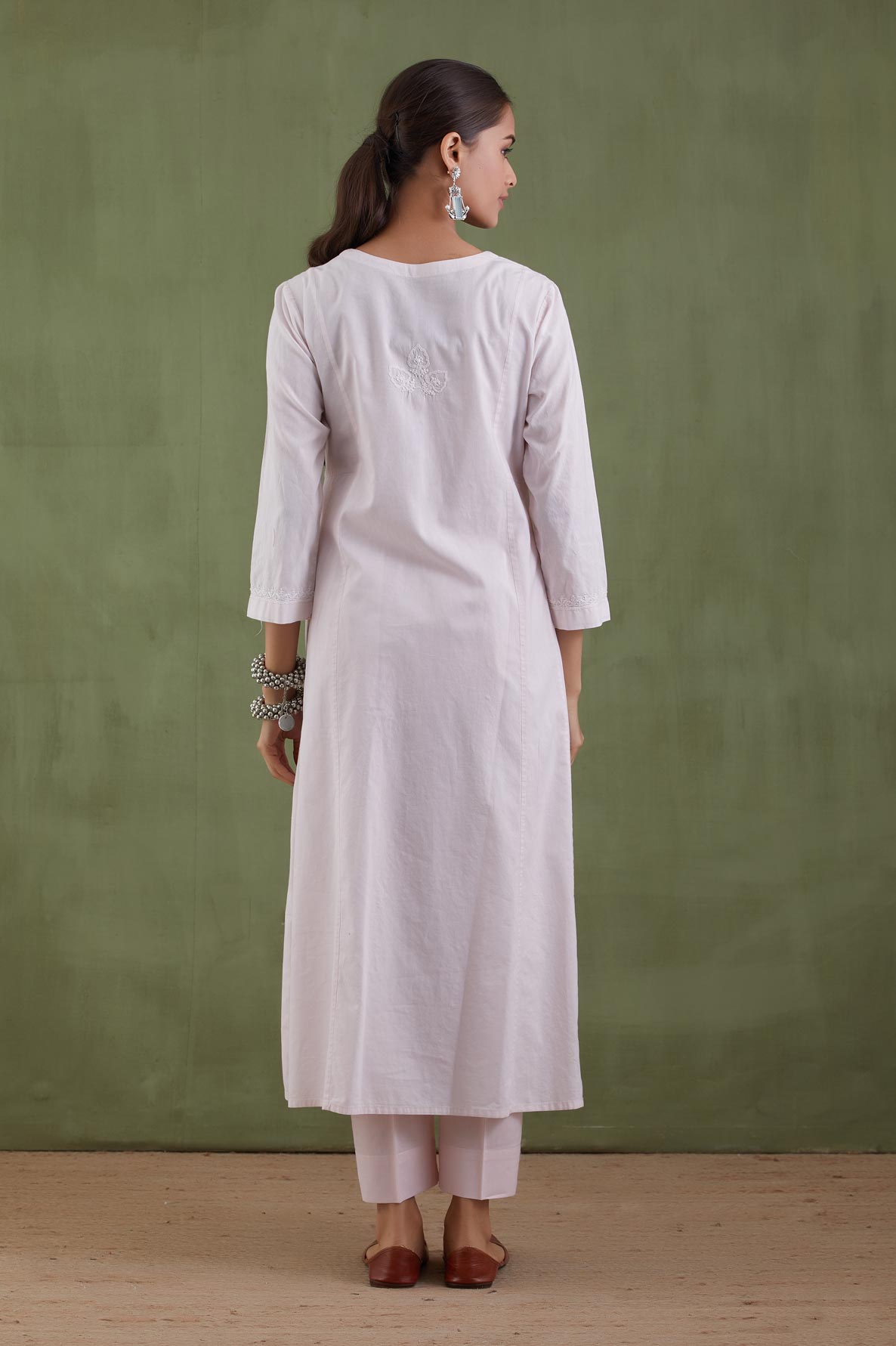 Nazuk Kali Chikankari Kurta Set