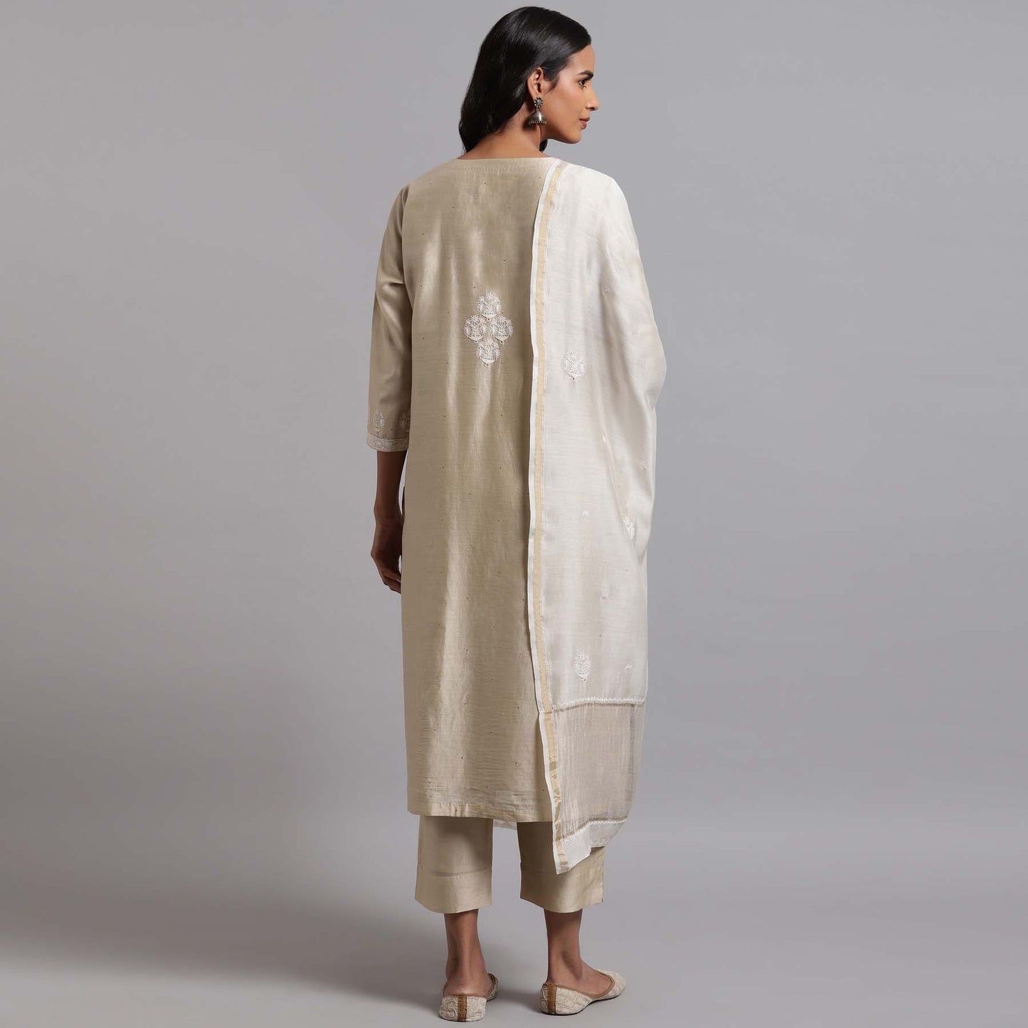 Chikankari Murri Bootis And Neckline Kurta