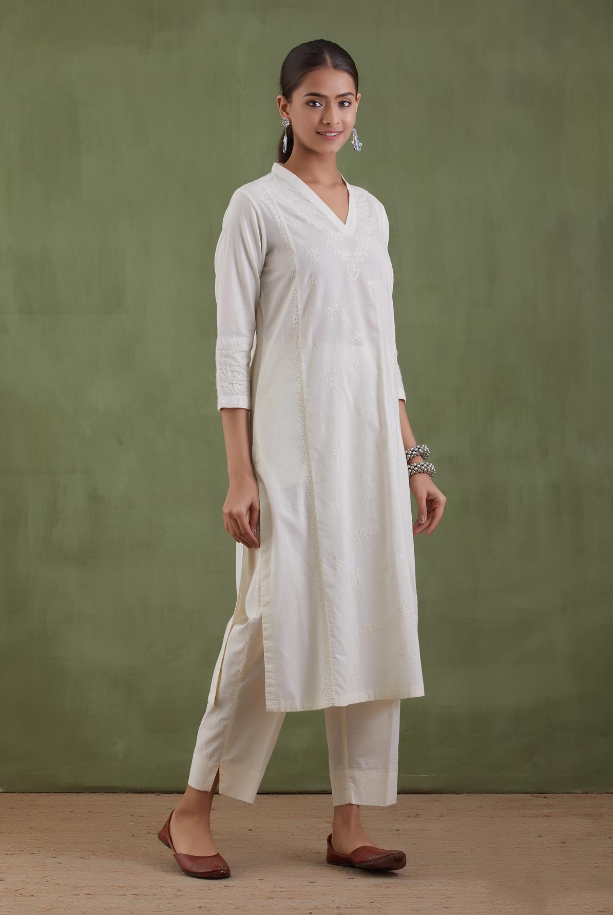 Noorani Chikankari Kurta Set