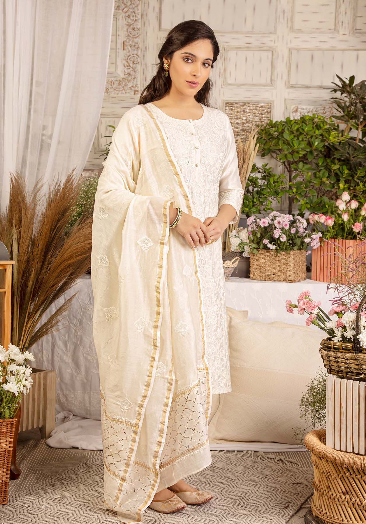 Chikankari Jaali Booti Dupatta