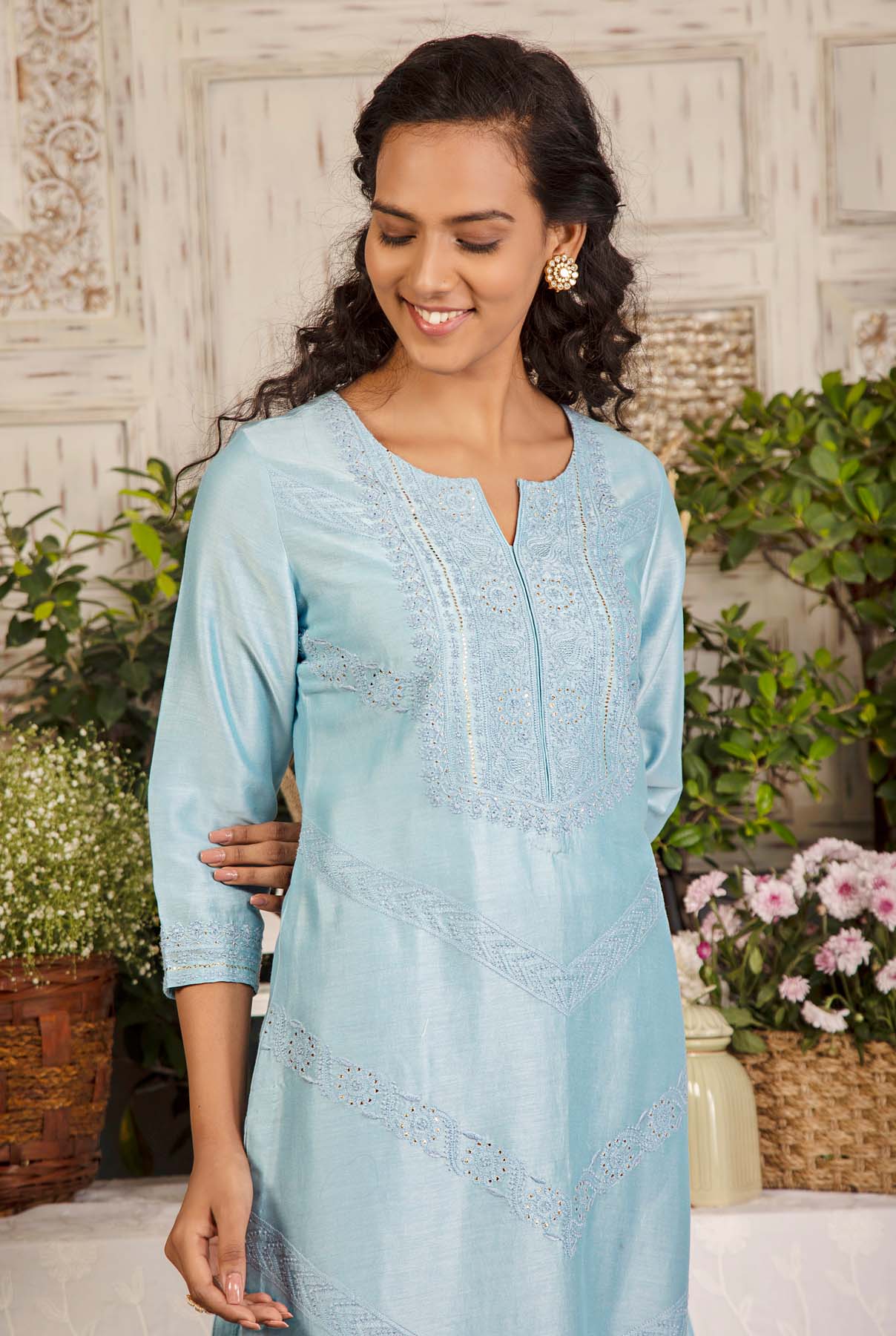 Chikankari And Mukaish Kurta