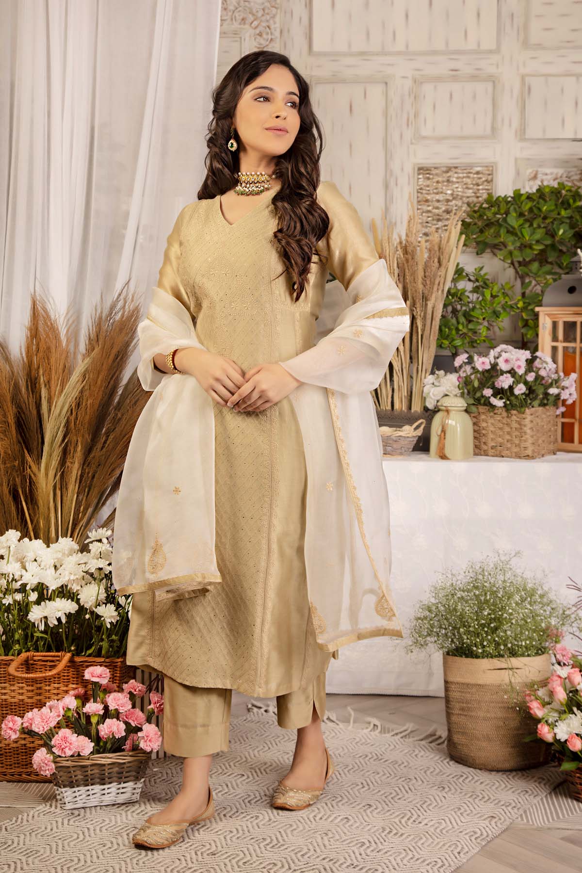 Chikankari And Mukaish Kurta