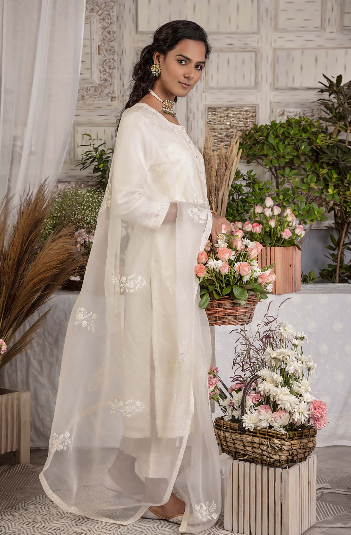 Chikankari And Mukaish Organza Dupatta