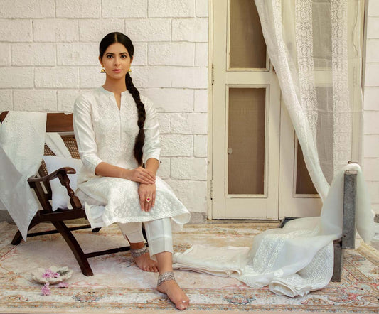 Gulmeher Phool Jaal Kurta