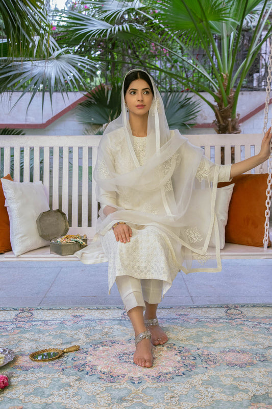 Bakhiya Phool Jaal Kurta