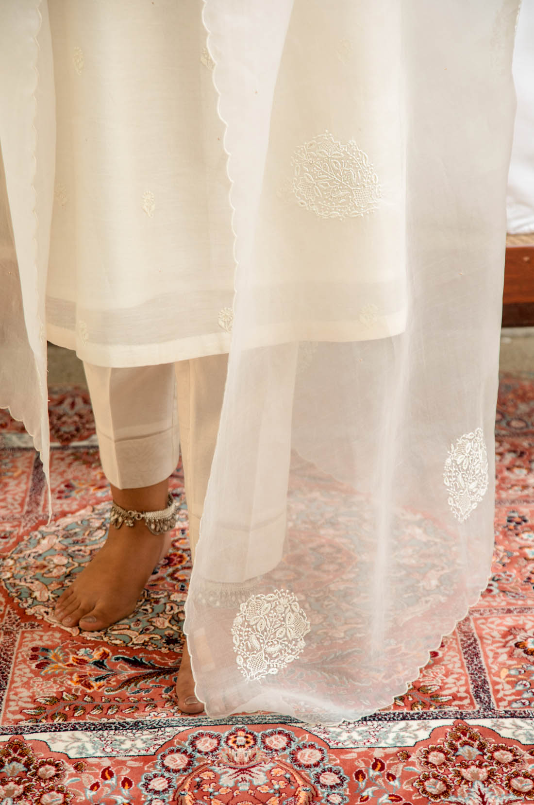 Jaali Phal Bootas Dupatta