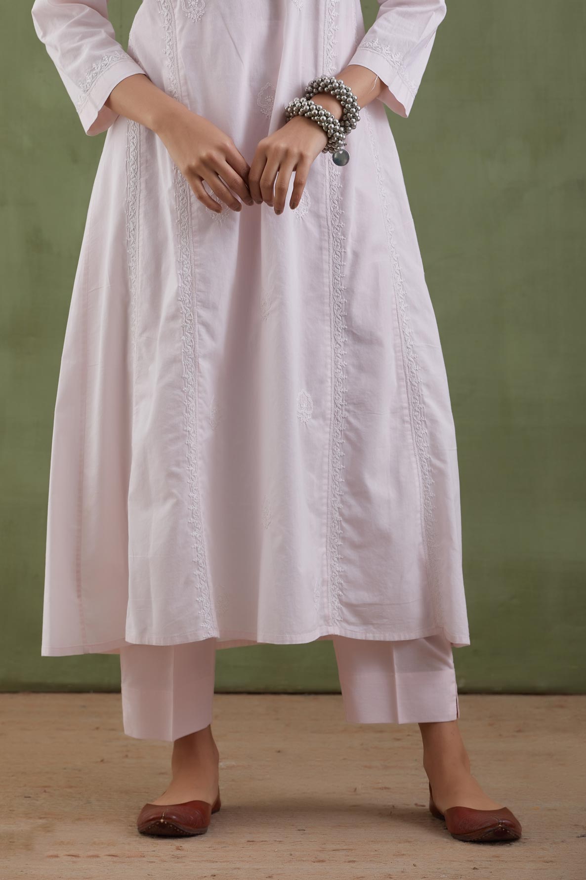 Nazuk Kali Chikankari Kurta Set